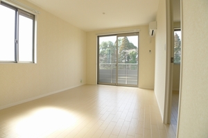 メゾン・ド・アヴニール 201号-2