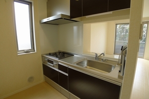 メゾン・ド・アヴニール 201号-5