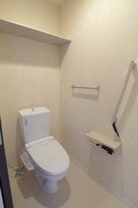 メゾン・ド・アヴニール 201号-11