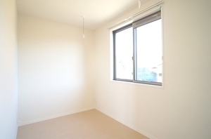 シャルム・ドミール 201号-5