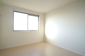 シャルム・ドミール 201号-6