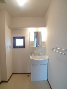 アネックス中の台 201号-8