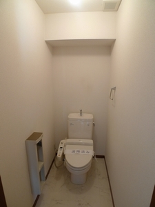 ヴィラ・レイクサイド 203号-8