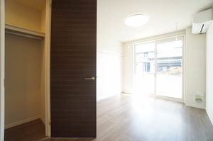 メゾン　ド　モリス 102号-3