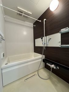 Ｃｅｄａｒ　Ｗｏｏｄ（シダーウッド） 208号-8