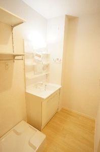 グラン・レーヴェＢ 203号-8