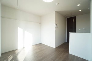 ラリュール 306号-2