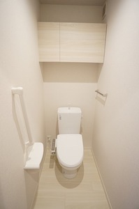 ラトゥール 303号-9