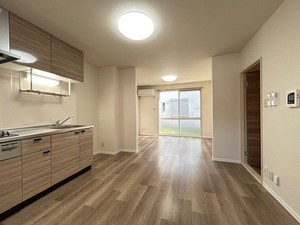 ファミール八重原 103号-2