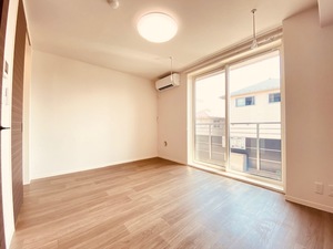 Ａｖｅｎｉｒ 202号-2