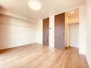 Ａｖｅｎｉｒ 302号-3