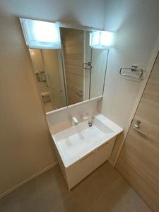 アンビエラⅢ 302号-8