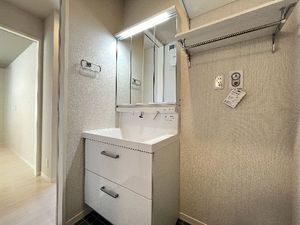 クリスタルコート 203号-7