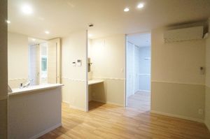 フロントマーレ 201号-3