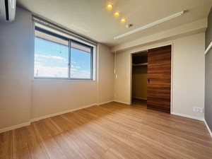 ラディアント 302号-5