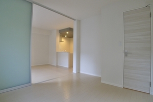 Ａｍｂａｓｓａｄｏｒ　Ｒｅｓｉｄｅｎｃｅ 102号-5