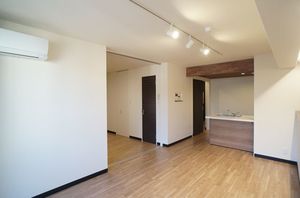 エル　コリーヌ 205号-3