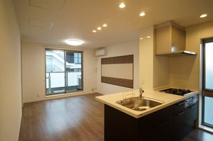 エレガンテ　マノワール 301号-2