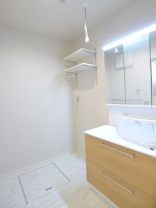 Ｙ’ｓ／ＨＯＵＳＥ 102号-3