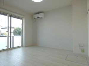 ローリエン 102号-2