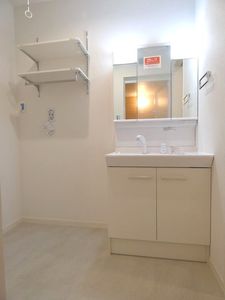 ローリエン 203号-9