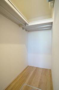 Ｊ．Ｄ．Ｌｕｍｉｎｅａｒｔｈ 102号-8