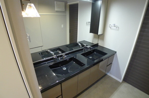 Ｏｒｅｎ　Ｓｑｕａｒｅ 302号-7