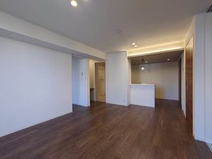 ラ　グリシーヌⅡ 302号-3