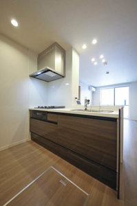 クレスティーク 105号-3