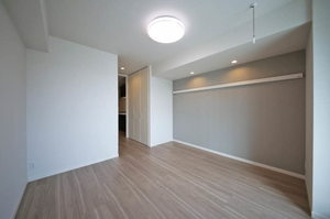 ラ　プラス　リュミエール 302号-2