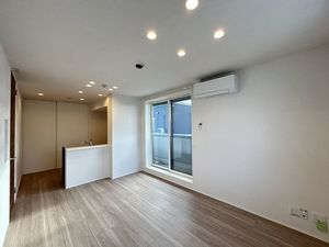 スイート　ライラック 301号-3