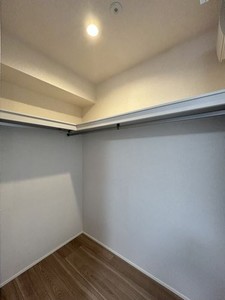 スイート　ライラック 301号-8