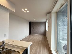 スイート　ライラック 302号-2