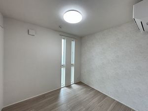 スイート　ライラック 302号-5