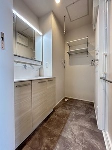 スイート　ライラック 302号-10