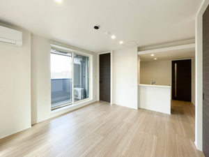 ラ　グリシーヌⅢ 203号-2