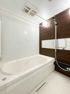 ラ　グリシーヌⅢ 203号-7