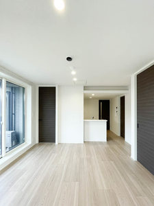 ラ　グリシーヌⅢ 203号-8