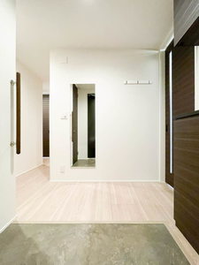 ラ　グリシーヌⅢ 303号-3