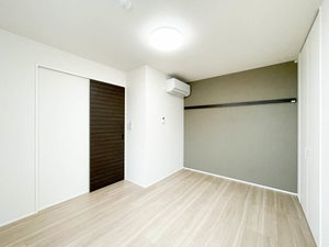 ラ　グリシーヌⅢ 303号-6