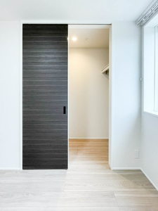 ラ　グリシーヌⅢ 303号-9