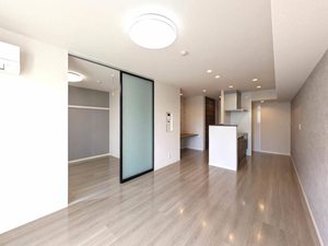 イーストヴィラ 102号-2