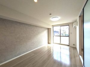 イーストヴィラ 102号-3