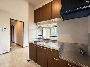 グランシャリオ F 201号-5