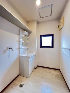 グランシャリオ F 201号-8