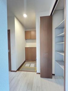 グランシャリオ F 201号-11