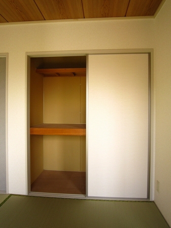フローラ市川壱番館 102号-7