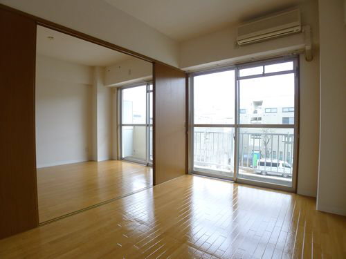 セピアコートＪＡ 305号-3