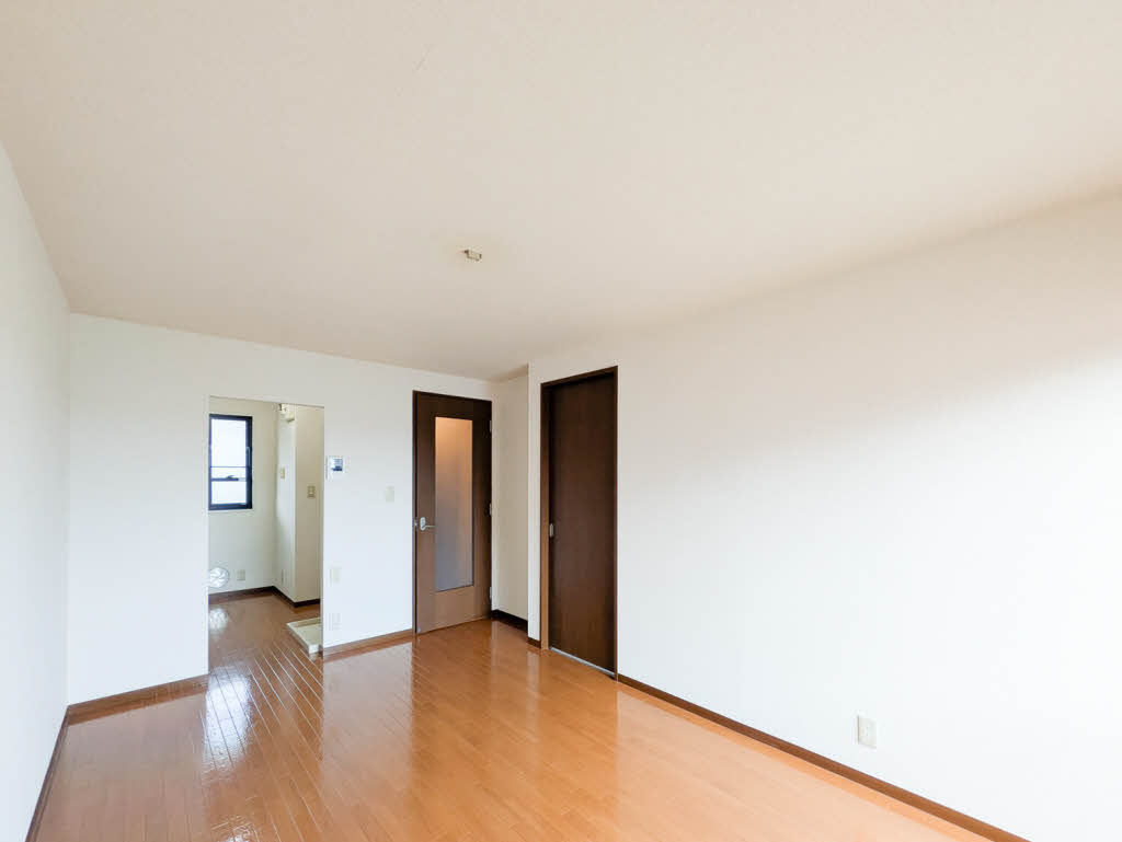 プロムナード参番館 205号-3