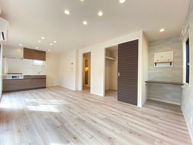 ディアス諏訪 D 101号-2